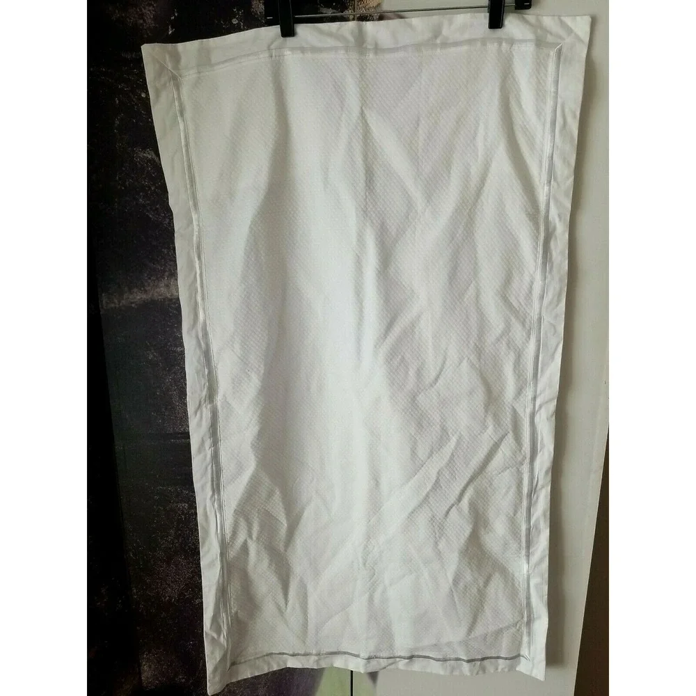 NWOT 1 PURE HOTEL White Blue Silver‎ Embroidered Frame Cotton King Sham